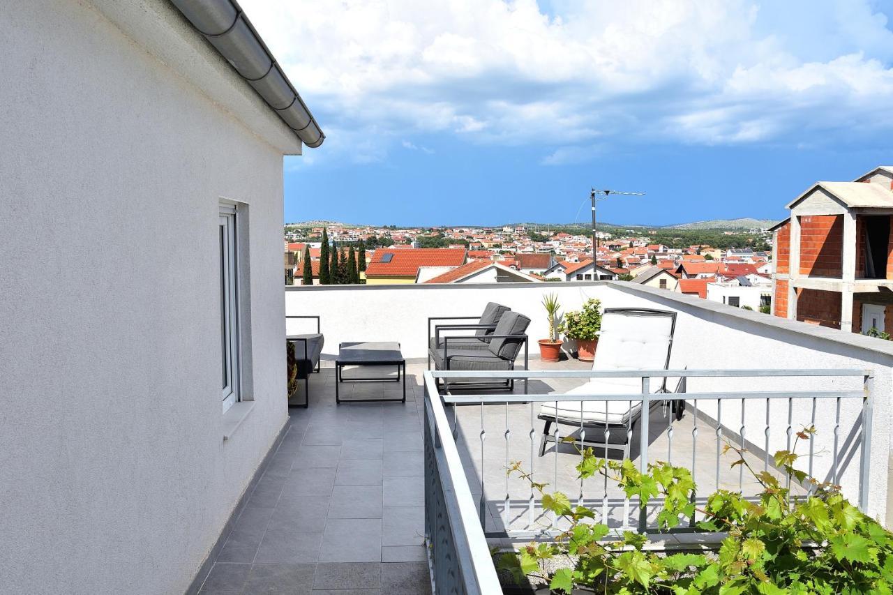 Apartment Leonora Vodice Dış mekan fotoğraf